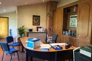 Open Space - 31340 - 3 postes - 300€