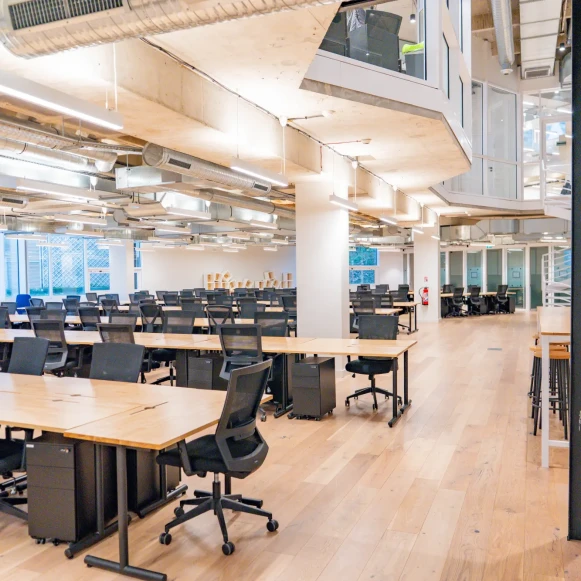 Espace indépendant 3 500 m² 350 postes Location bureau Boulevard Pereire Paris 75017 - photo 2