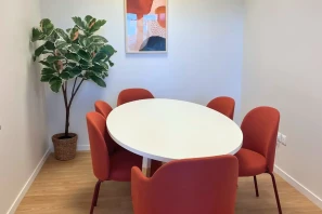 Open Space - 77600 - 8 postes - 250€