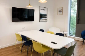 Open Space - 44800 - 16 postes - 250€