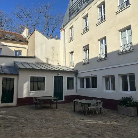 Open Space  9 postes Location bureau Rue Lecourbe Paris 75015 - photo 2