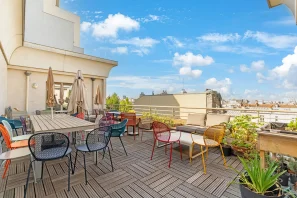 Espace indépendant - 75011 - 26 postes - 10400€