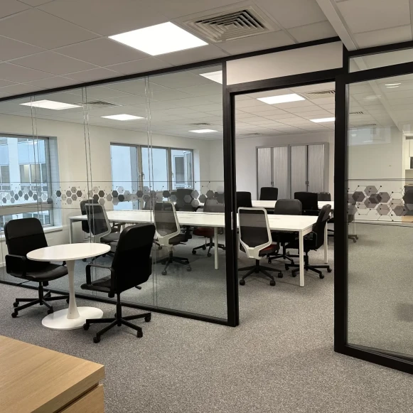 Open Space  6 postes Coworking Avenue de Clichy Paris 75017 - photo 3