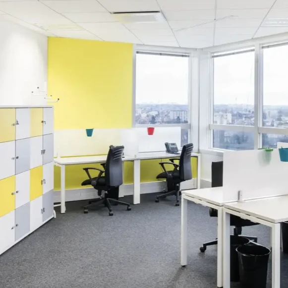 Bureau privé 18 m² 4 postes Location bureau Rue Carnot Fontenay-sous-Bois 94120 - photo 2