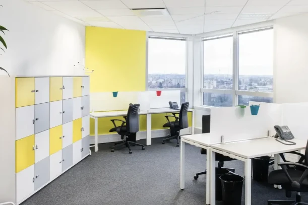 Bureau privé - 94120 - 4 postes - 1347€