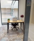 Bureau privé - 06000 - 1 poste - 573€