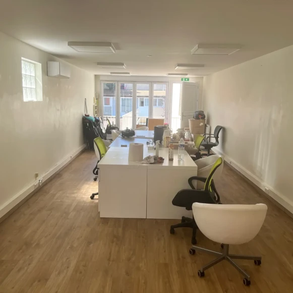 Bureau privé 60 m² 6 postes Location bureau Rue de la Croix Nanterre 92000 - photo 6