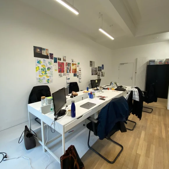 Open Space  5 postes Location bureau Rue du Soleil Paris 75020 - photo 7