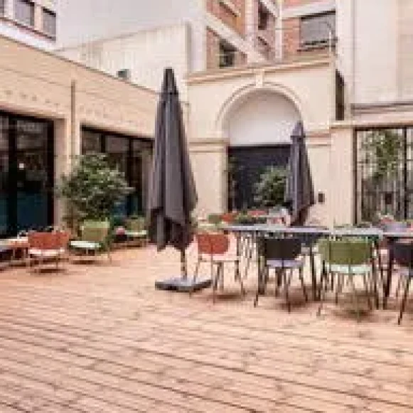 Bureau privé 27 m² 8 postes Coworking Rue d'Amsterdam Paris 75008 - photo 9