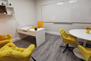 Open Space - 67100 - 14 postes - 200€