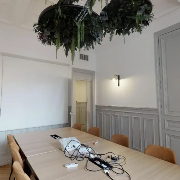 Espace indépendant 170 m² 30 postes Location bureau Rue des Petits Hôtels Paris 75010 - photo 2