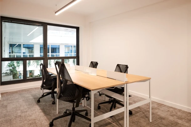 Bureau privé - 75007 - 12 postes - 9480€