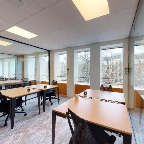 Bureau privé 13 m² 3 postes Coworking Avenue de la Grande Armée Paris 75017 - photo 1