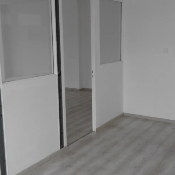 Bureau privé 120 m² 18 postes Coworking Avenue de Verdun Trilport 77470 - photo 6