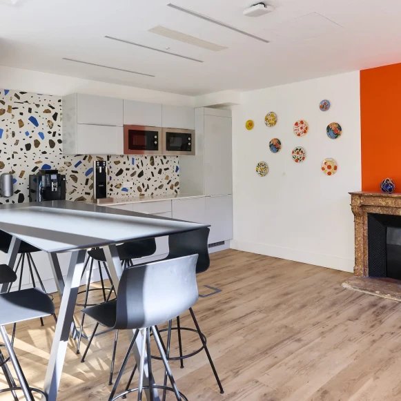 Espace indépendant 211 m² 18 postes Location bureau Rue Chauchat Paris 75009 - photo 7