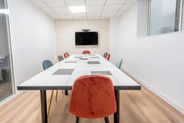 Bureau privé - 13007 - 9 postes - 2630€