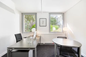 Bureau privé - 75008 - 3 postes - 2900€