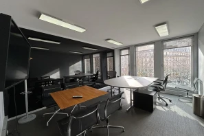 Bureau privé - 75008 - 4 postes - 3000€