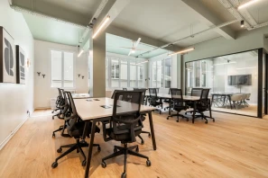 Espace indépendant - 75003 - 18 postes - 11500€