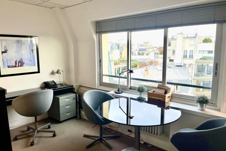 Bureau privé - 75008 - 2 postes - 1200€