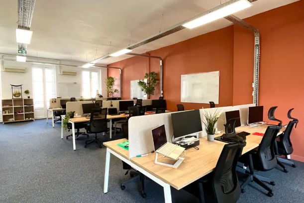 Espace indépendant - 33300 - 24 postes - 7200€