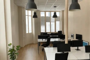 Open Space - 75011 - 1 poste - 250€