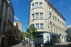 Open Space - 44000 - 5 postes - 160€