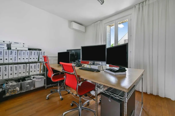 Bureau privé - 94210 - 5 postes - 1210€