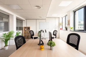 Bureau privé - 69100 - 6 postes - 2100€