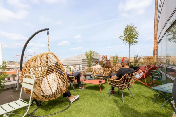 Bureau privé - 93200 - 4 postes - 1600€