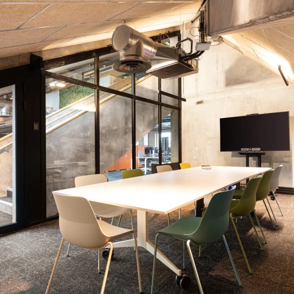 Bureau privé 2 121 m² 238 postes Location bureau Rue de la Gare d'Orléans Bordeaux 33100 - photo 1