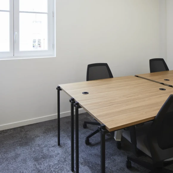 Bureau privé 7 m² 2 postes Coworking Rue de Calais Paris 75009 - photo 1