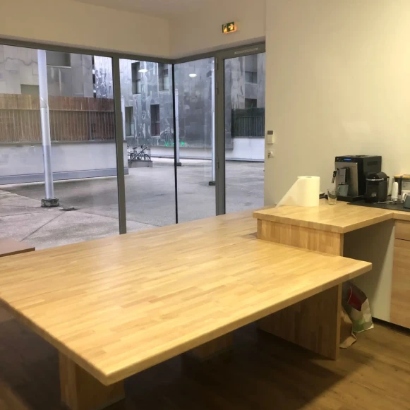 Bureau privé 48 m² 12 postes Location bureau Rue Casimir Périer Lyon 69002 - photo 3