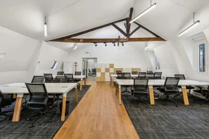 Espace indépendant - 75011 - 64 postes - 28000€