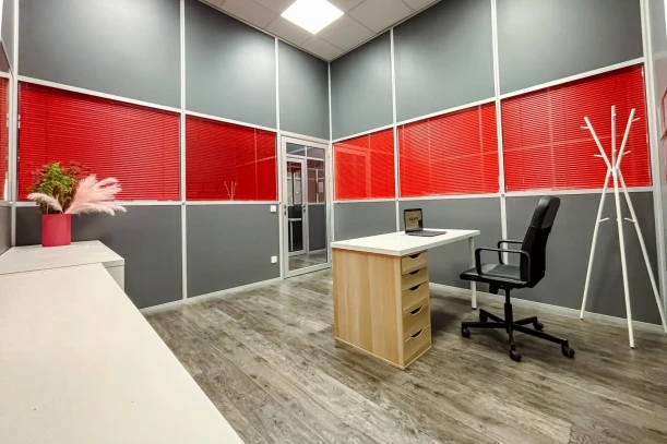 Bureau privé - 78711 - 3 postes - 520€