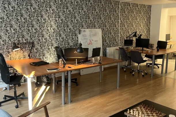 Open Space - 75002 - 4 postes - 370€