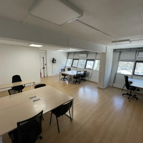 Bureau privé 45 m² 10 postes Location bureau Rue Garibaldi Lyon 69007 - photo 4