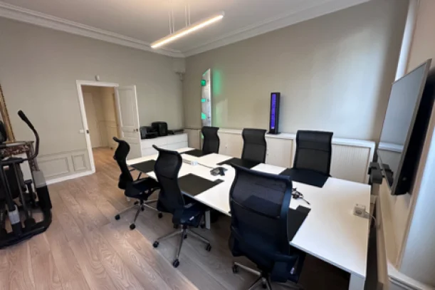 Bureau privé - 75017 - 6 postes - 3350€