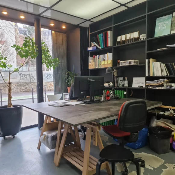 Open Space  2 postes Location bureau Rue Juliette Dodu Paris 75010 - photo 1