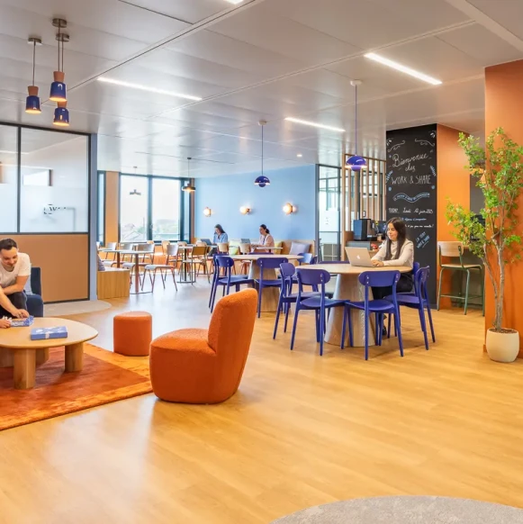 Open Space  10 postes Coworking Rue Carnot Fontenay-sous-Bois 94120 - photo 1