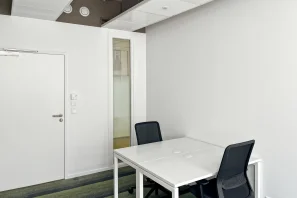 Bureau privé - 49000 - 3 postes - 682€