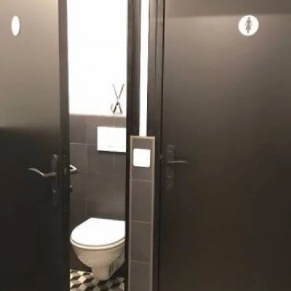 Bureau privé 13 m² 4 postes Location bureau Rue le Peletier Paris 75009 - photo 1