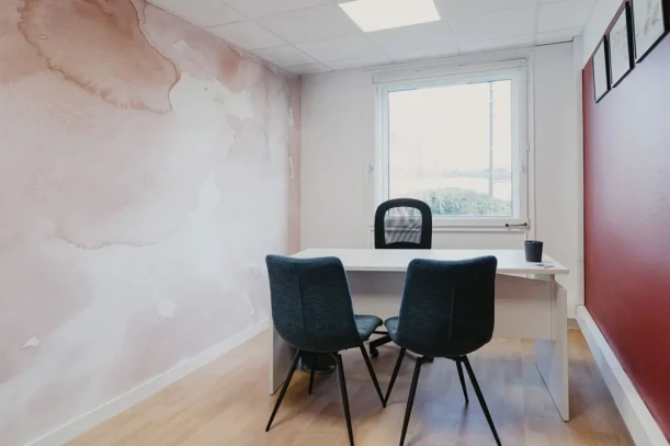 Bureau privé - 85000 - 2 postes - 590€