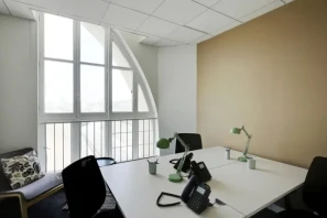 Bureau privé - 75010 - 4 postes - 2651€