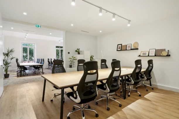 Espace indépendant - 75008 - 28 postes - 15500€