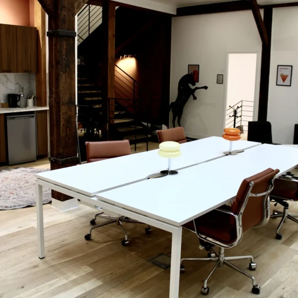 Bureau privé 30 m² 6 postes Coworking Rue Bichat Paris 75010 - photo 10