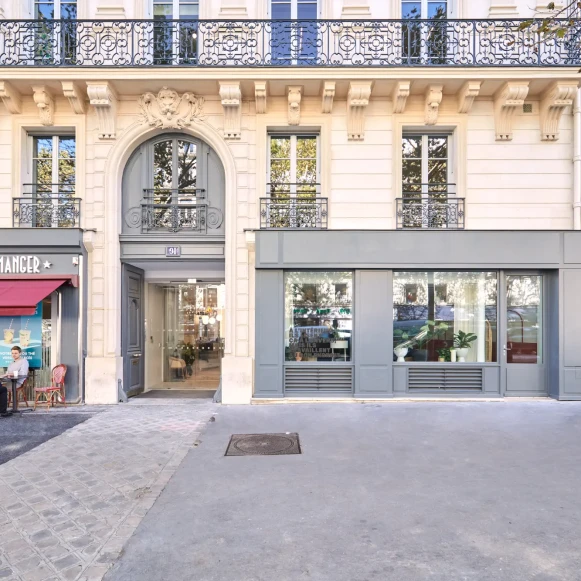 Bureau privé 16 m² 4 postes Coworking Boulevard Haussmann Paris 75008 - photo 1