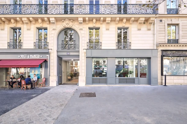 Bureau privé - 75008 - 4 postes - 3840€