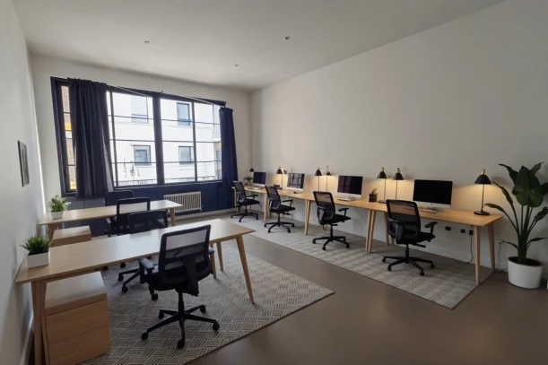 Bureau privé - 33100 - 8 postes - 2300€