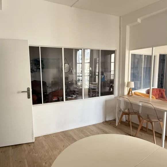 Bureau privé 13 m² 3 postes Location bureau Rue de Montmorency Paris 75003 - photo 5